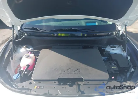 2023 Kia Niro Ev Wave z USA, uszkodzony, nr VIN KNDCT3L15P5016623